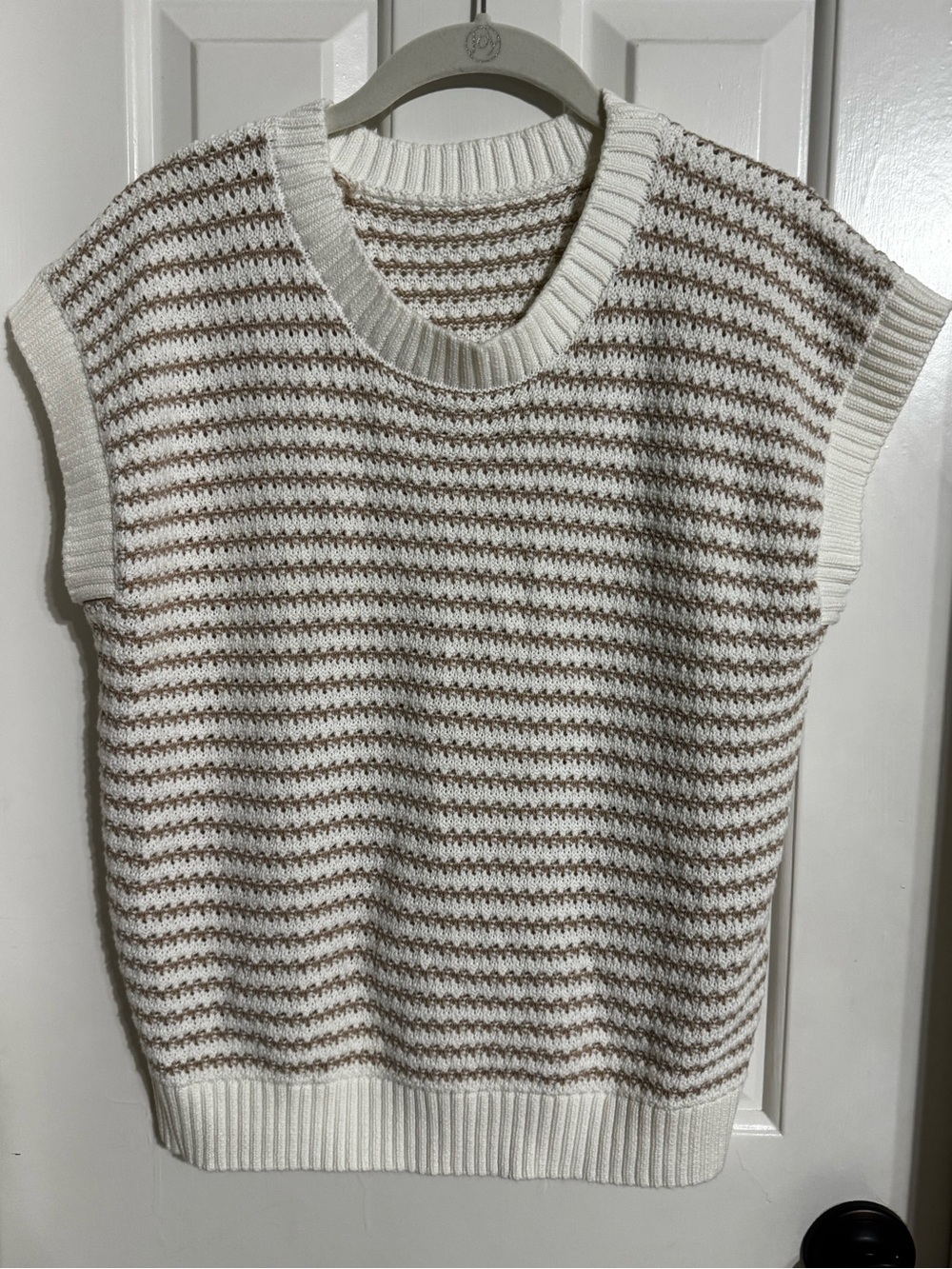 Sleeveless Knit Stripe Sweater Vest in Cream and Tan